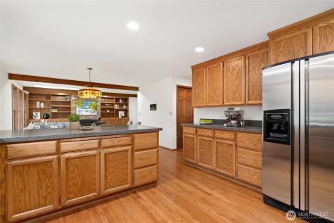 2833 140th Avenue NE Bellevue WA 98005