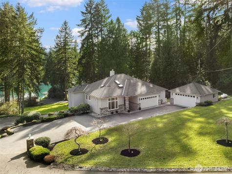 11710 Arrow Point Drive NE Bainbridge Island WA 98110