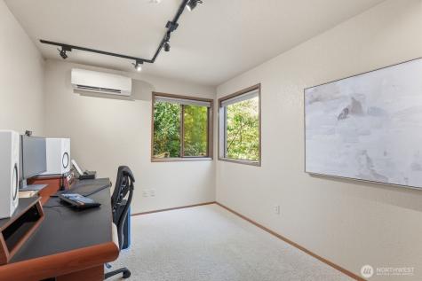 19816 233rd Avenue NE Woodinville WA 98077