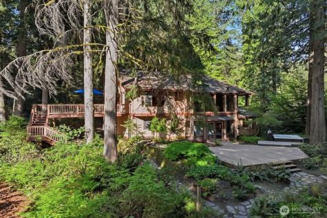 19816 233rd Avenue NE Woodinville WA 98077