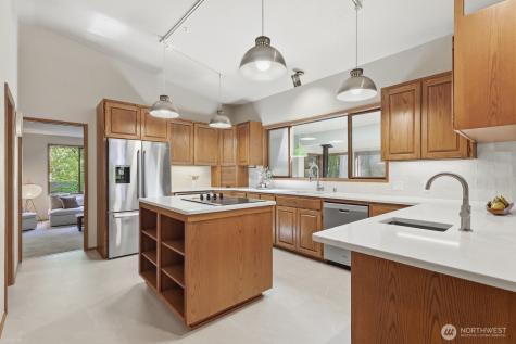 19816 233rd Avenue NE Woodinville WA 98077