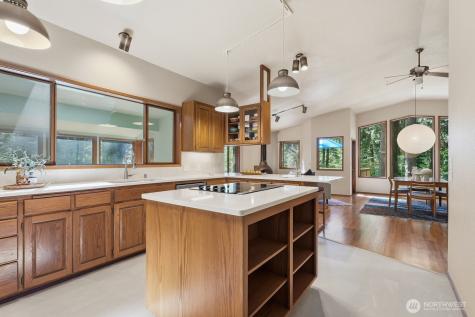 19816 233rd Avenue NE Woodinville WA 98077