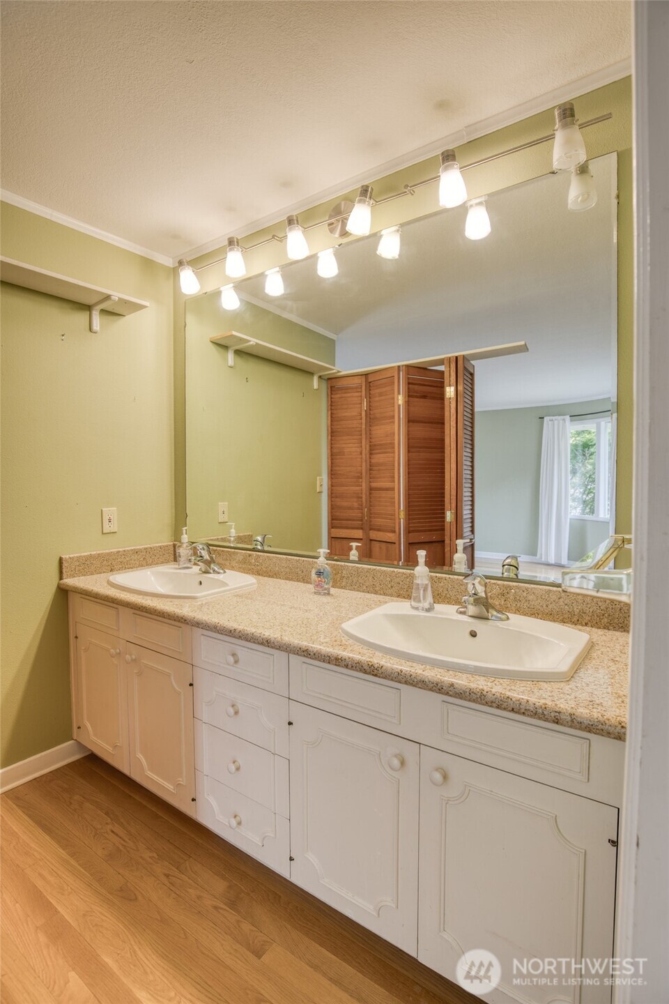 631 Chenault Avenue Hoquiam WA 98550