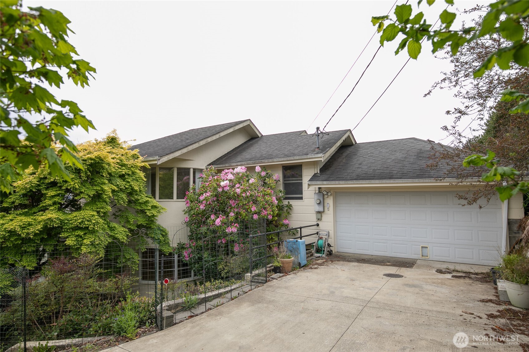 631 Chenault Avenue Hoquiam WA 98550