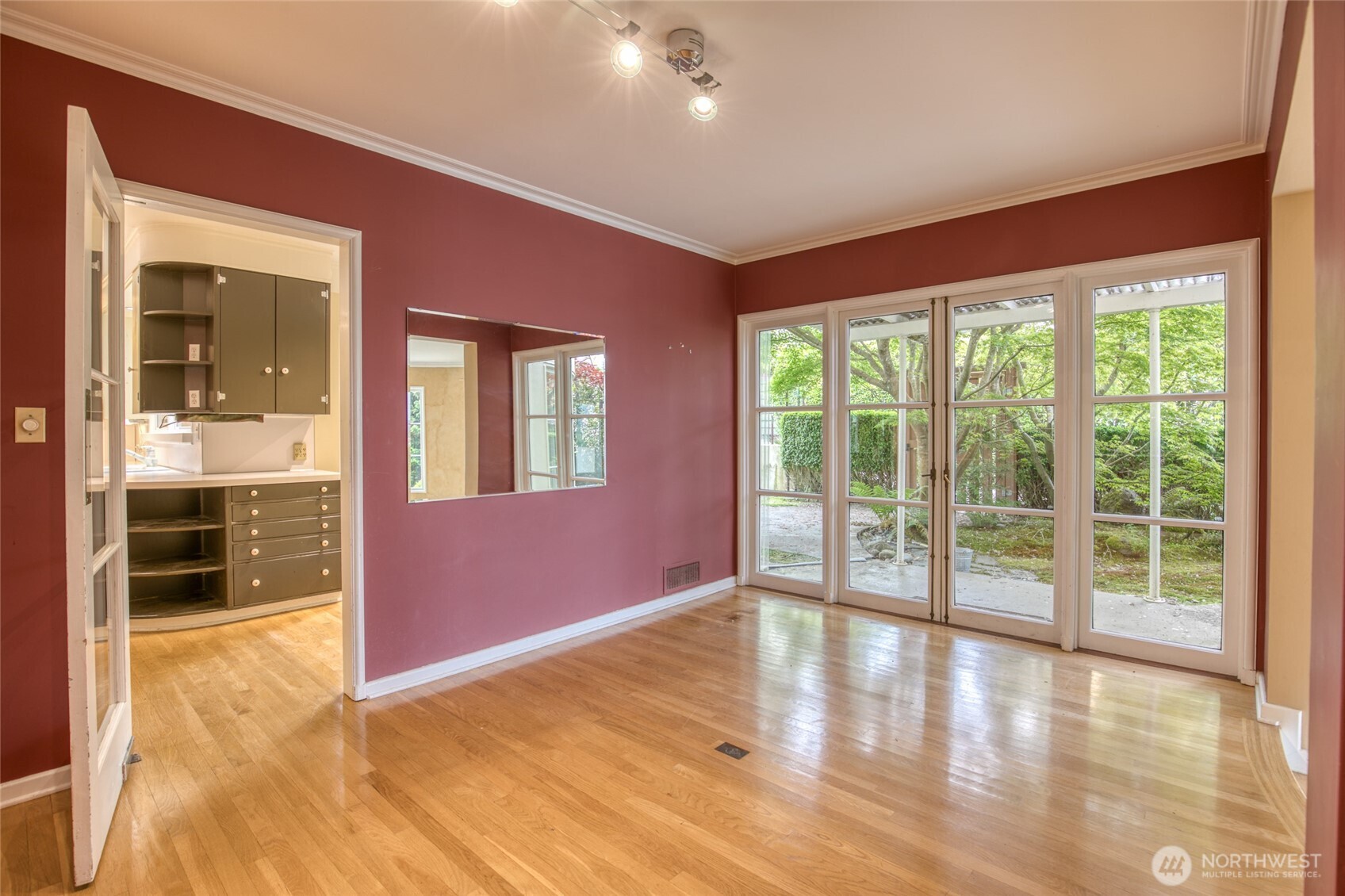 631 Chenault Avenue Hoquiam WA 98550