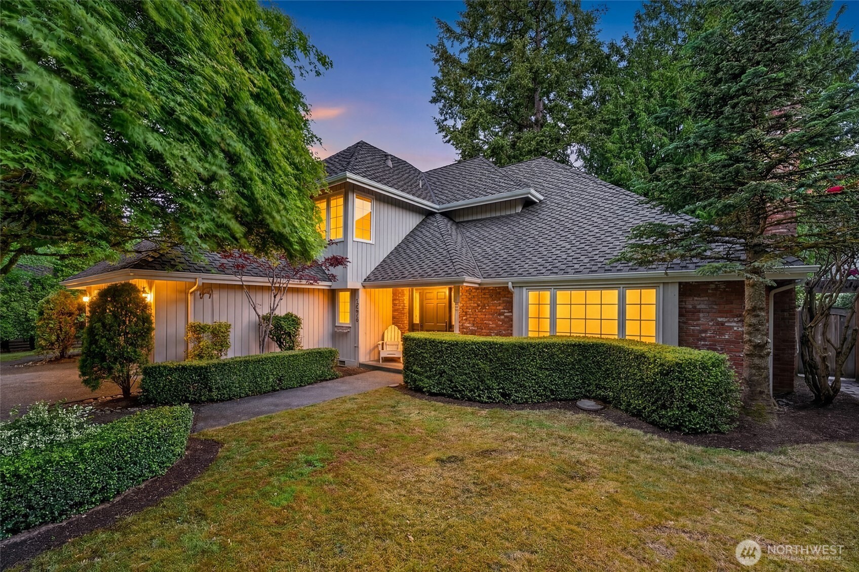 12610 NE 68th Place Kirkland WA 98033