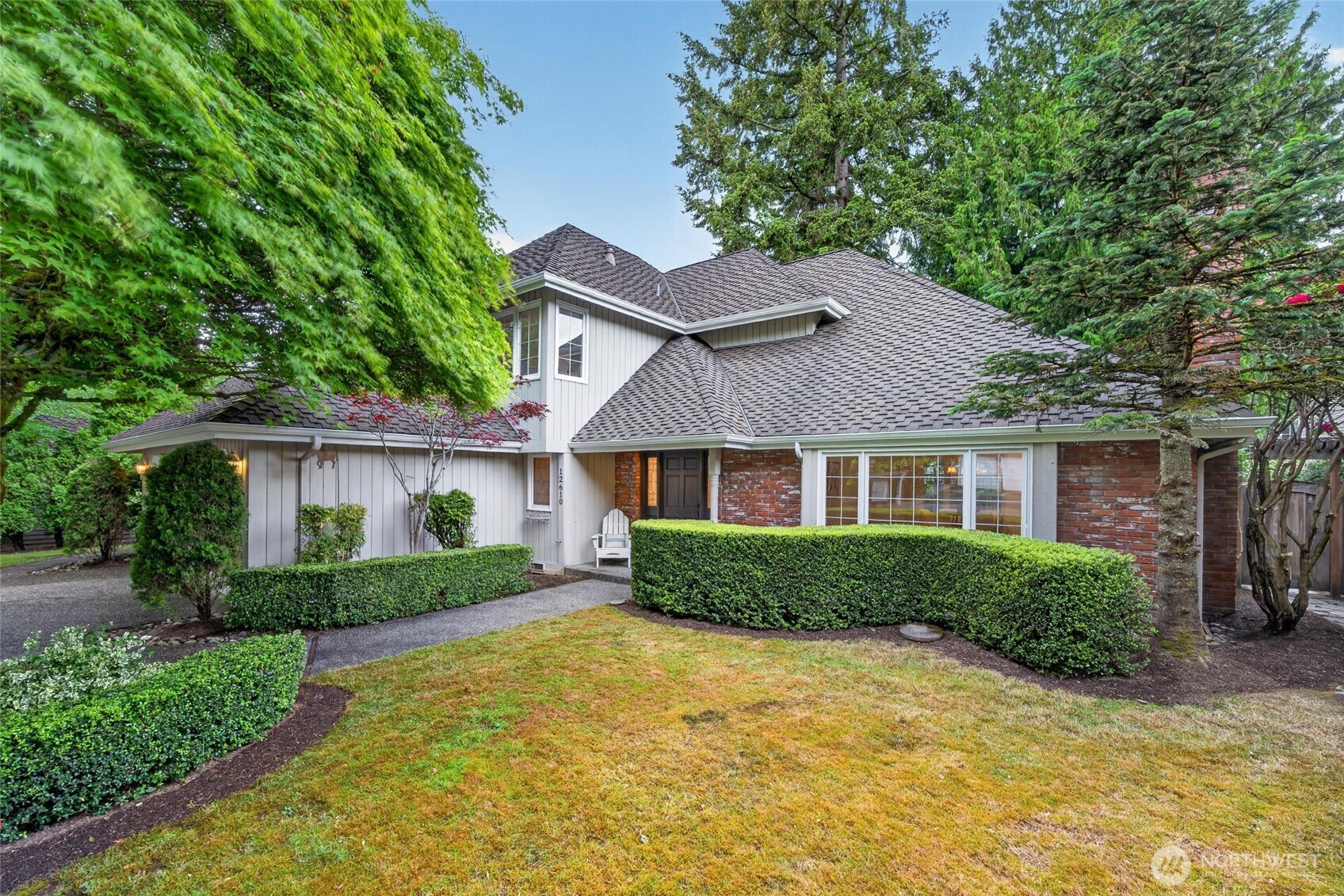 12610 NE 68th Place Kirkland WA 98033
