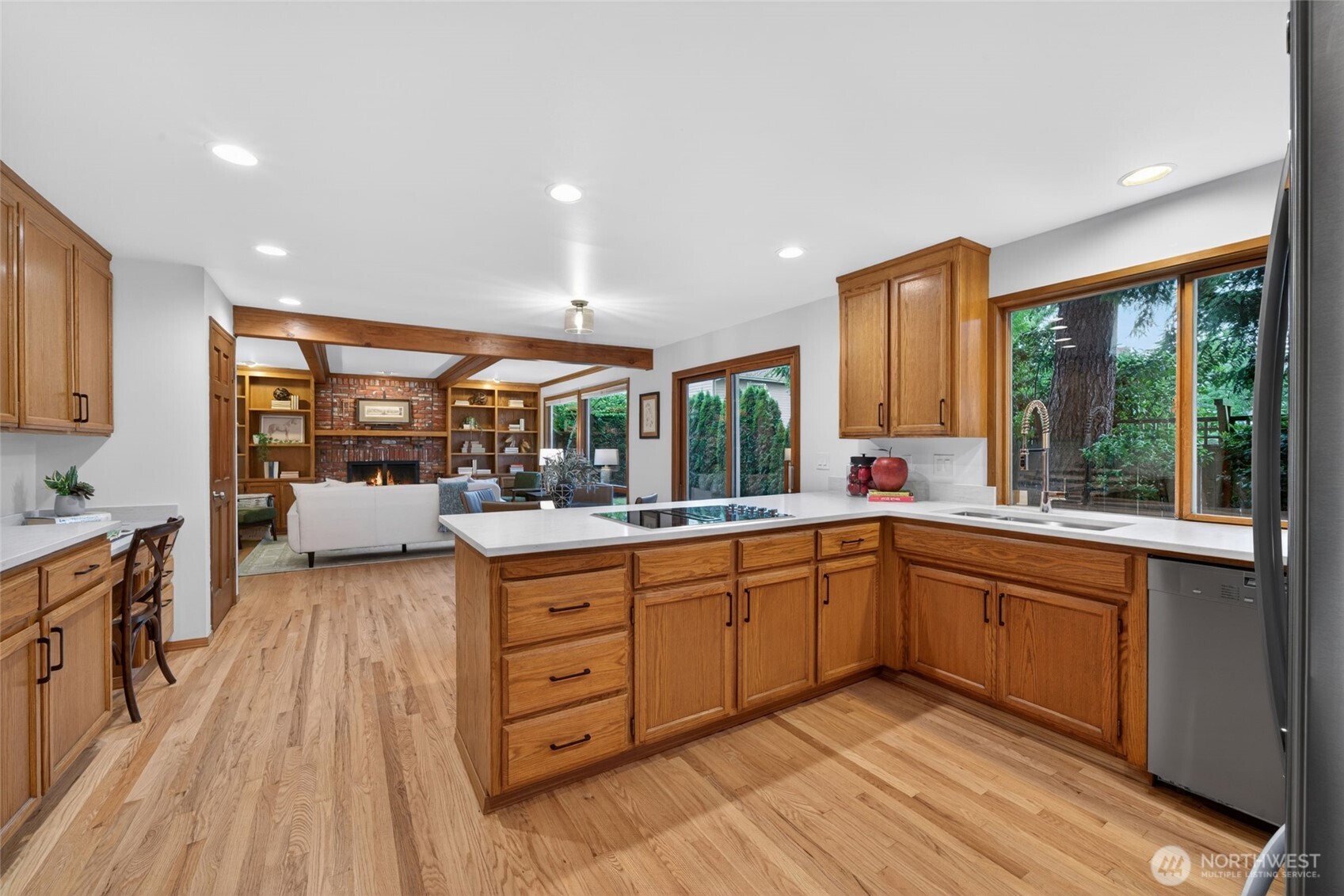 12610 NE 68th Place Kirkland WA 98033