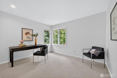 12610 NE 68th Place Kirkland WA 98033