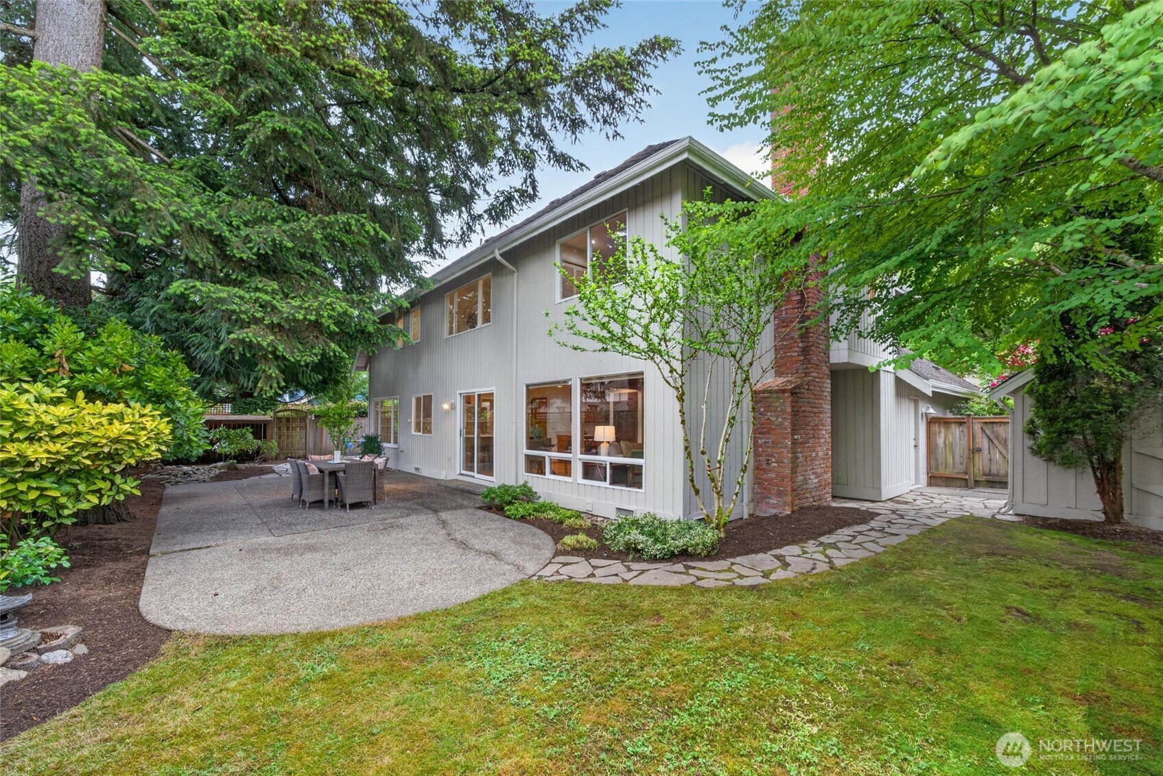 12610 NE 68th Place Kirkland WA 98033