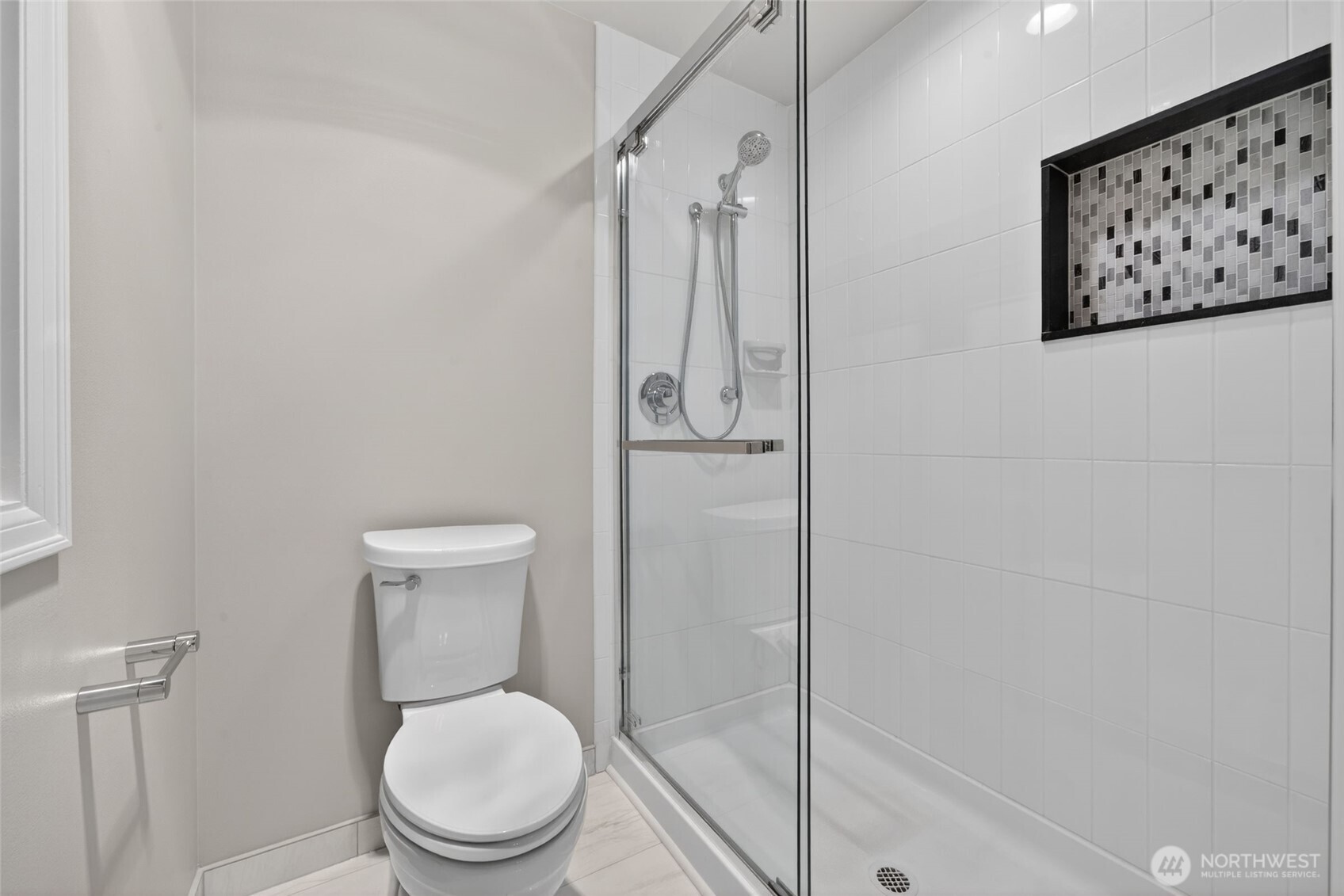 12610 NE 68th Place Kirkland WA 98033