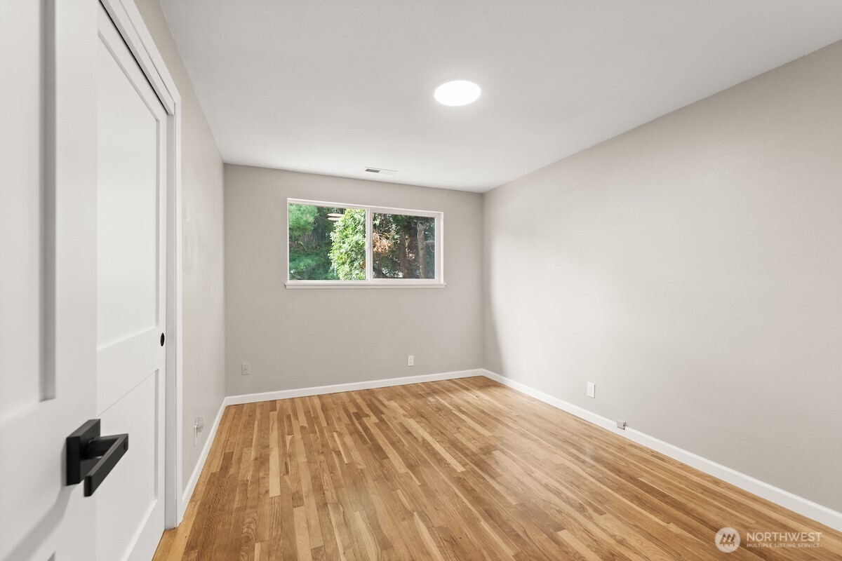 604 N 201st Street Shoreline WA 98133