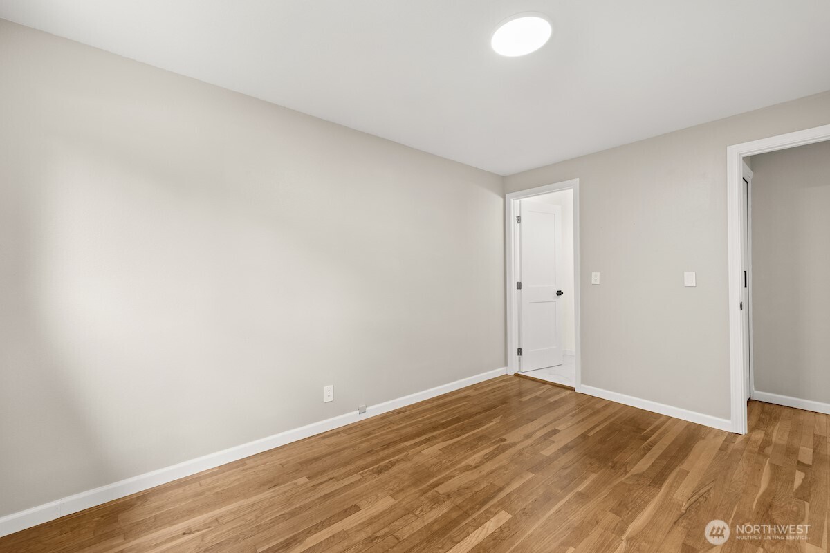 604 N 201st Street Shoreline WA 98133