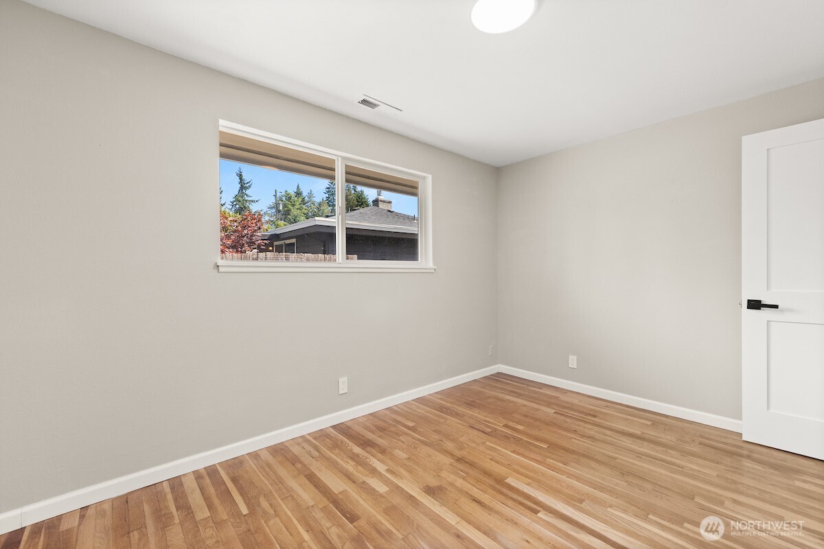 604 N 201st Street Shoreline WA 98133