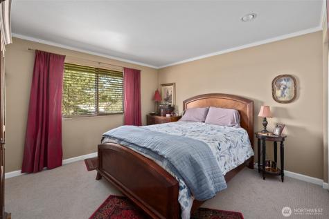 601 SW Thornberry Oak Harbor WA 98277
