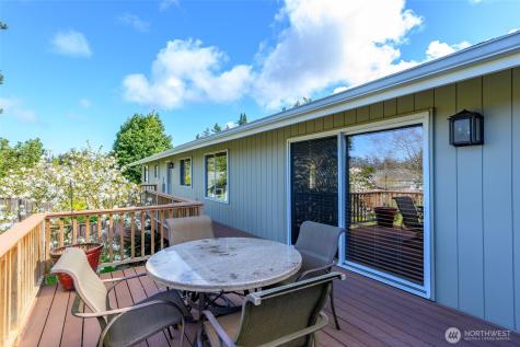 601 SW Thornberry Oak Harbor WA 98277