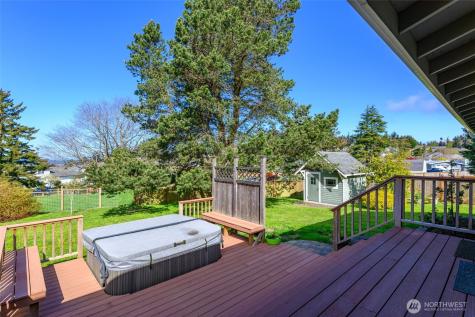 601 SW Thornberry Oak Harbor WA 98277