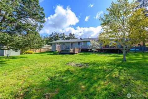 601 SW Thornberry Oak Harbor WA 98277