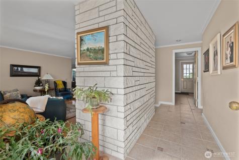 601 SW Thornberry Oak Harbor WA 98277