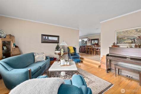 601 SW Thornberry Oak Harbor WA 98277