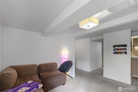 5755 25th Avenue NE Seattle WA 98105