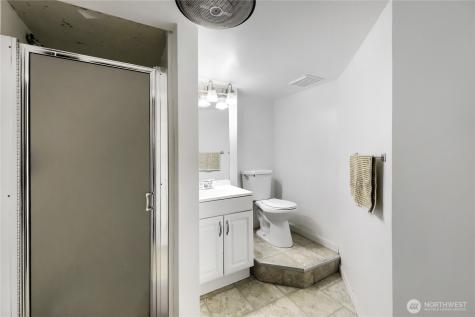 5755 25th Avenue NE Seattle WA 98105