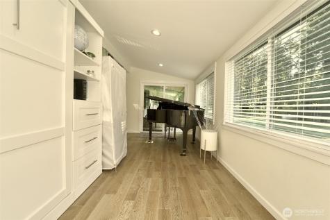 29517 164th Avenue SE Kent WA 98042