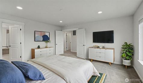 20024 90th Place S Kent WA 98031
