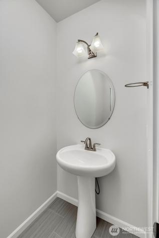 20024 90th Place S Kent WA 98031