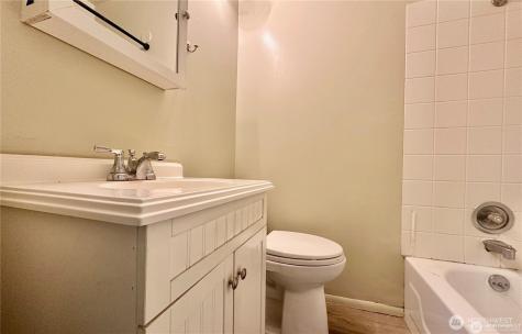 114 Wells Avenue S Renton WA 98057