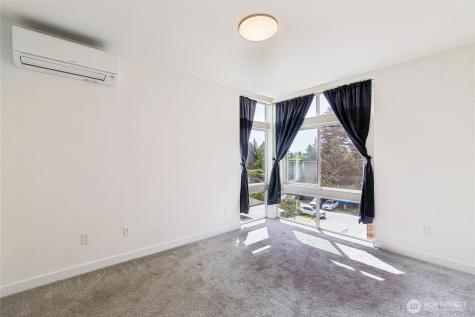 12006 31st Ave NE Seattle WA 98125