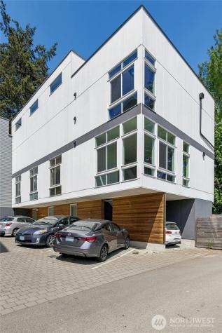 12006 31st Ave NE Seattle WA 98125