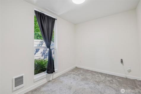 12006 31st Ave NE Seattle WA 98125