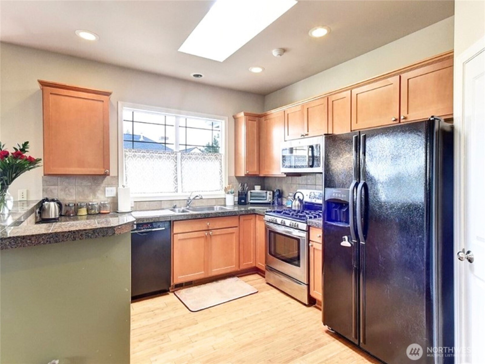 18860 NE 63rd Way Redmond WA 98052