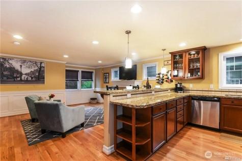 725 N 95th Street Seattle WA 98103