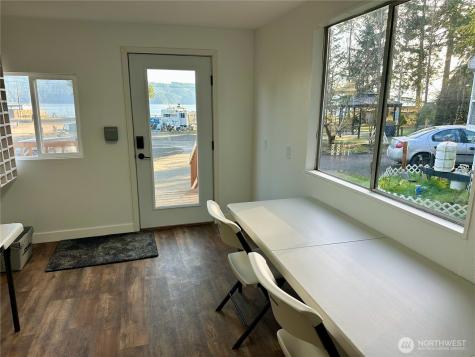 27051 N Us Highway 101 Hoodsport WA 98548