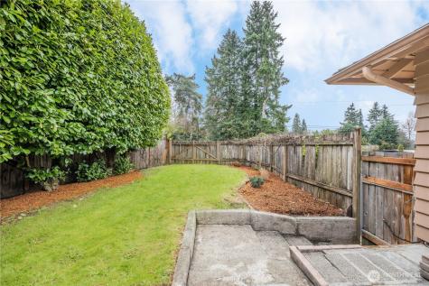 316 158th Place SE Bellevue WA 98008