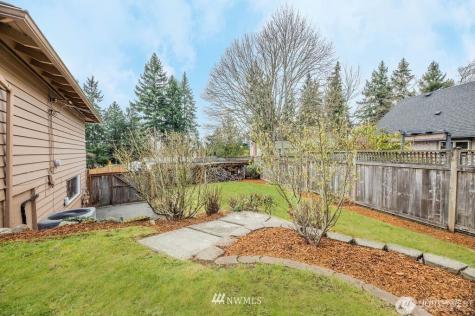 316 158th Place SE Bellevue WA 98008