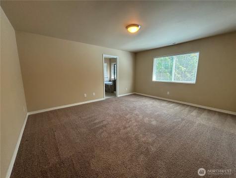 3676 SE Chesterton Drive Port Orchard WA 98366