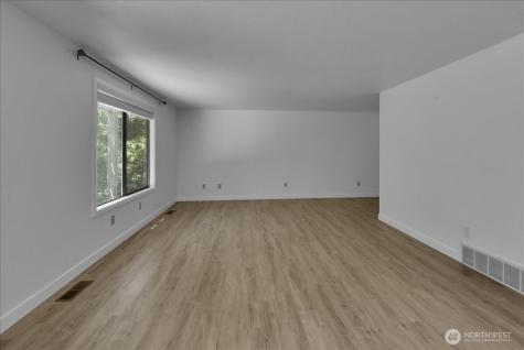 4926 Dover Street Everett WA 98203