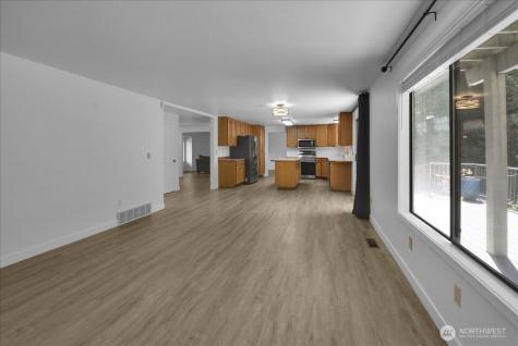 4926 Dover Street Everett WA 98203