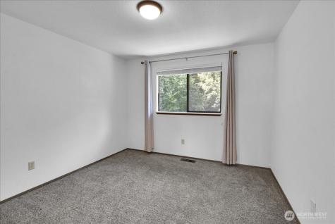 4926 Dover Street Everett WA 98203