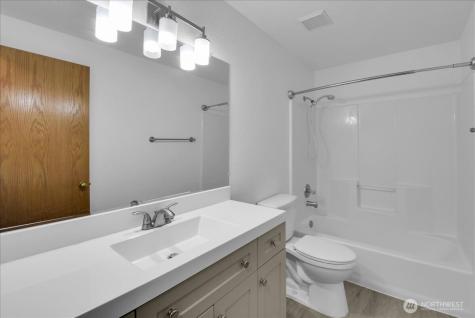 4926 Dover Street Everett WA 98203