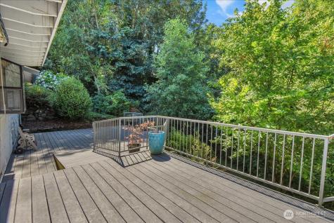 4926 Dover Street Everett WA 98203