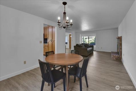 4926 Dover Street Everett WA 98203