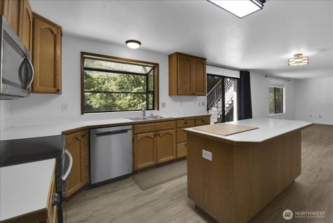 4926 Dover Street Everett WA 98203