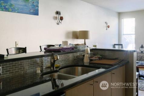 412 11th Avenue Seattle WA 98122
