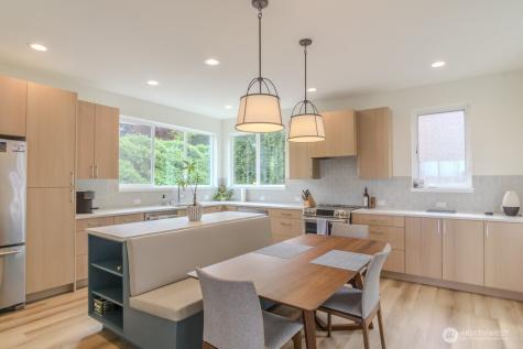 3625 13th Avenue W Seattle WA 98119