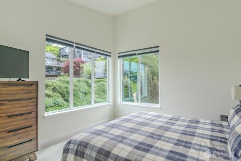 3625 13th Avenue W Seattle WA 98119