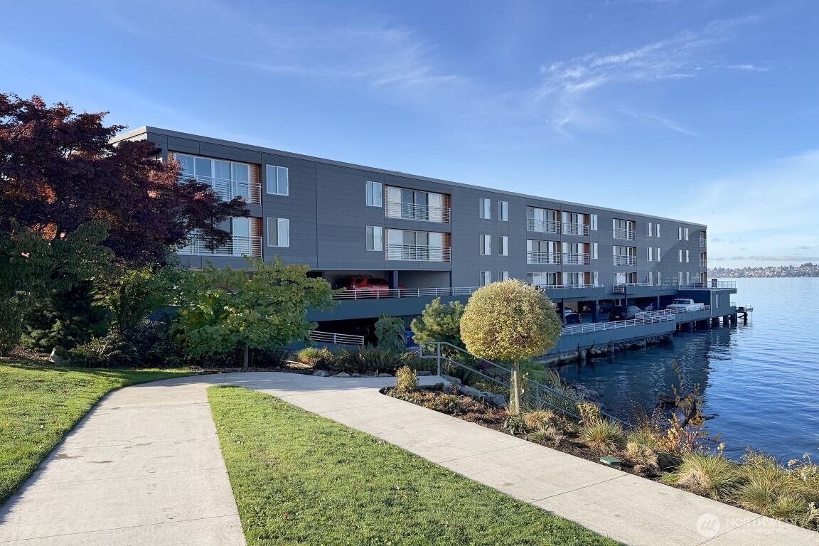 733 Lake Street S Kirkland WA 98033